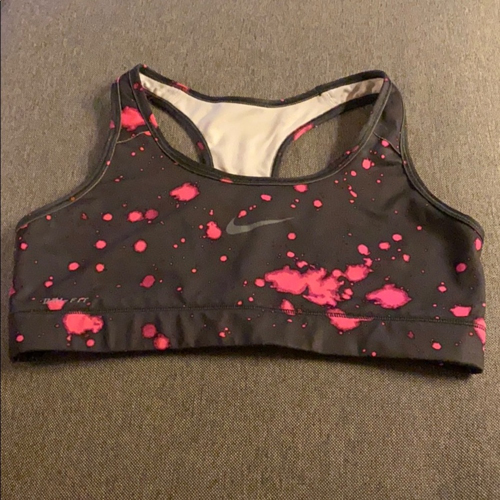 Nike pro sports bra
